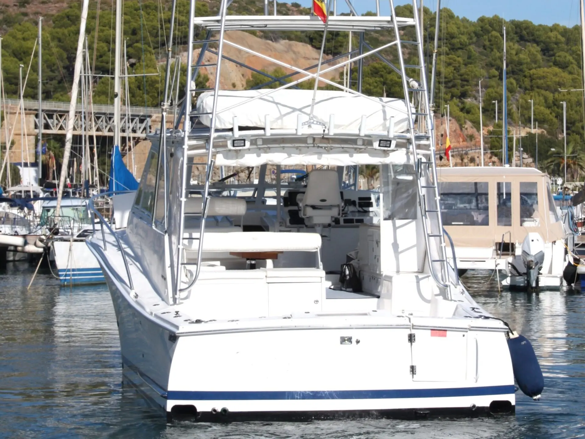 Luhrs 41 — 6/6
